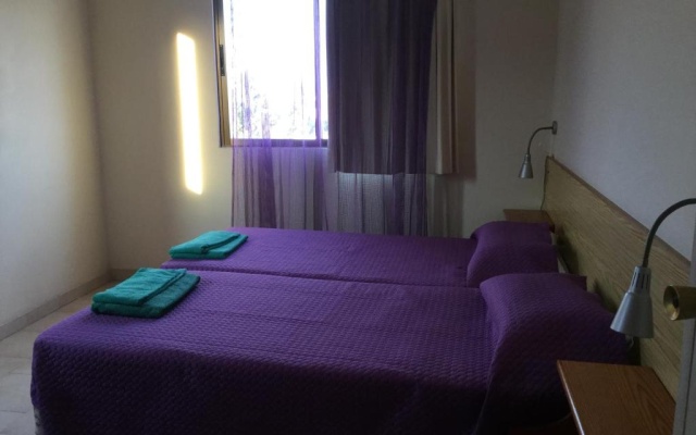 Maouris Apartments