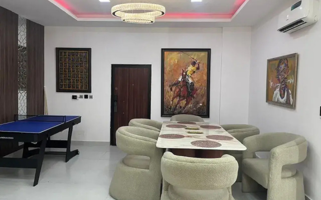Luxury 4Bed Apartment Ikoyi