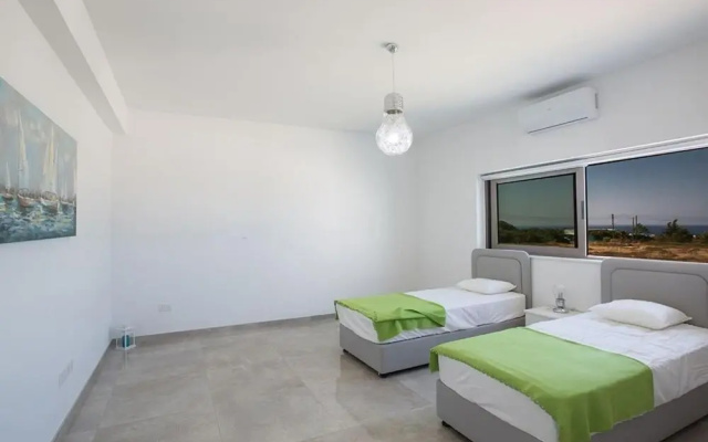 Villa Sienna AQ Ga98