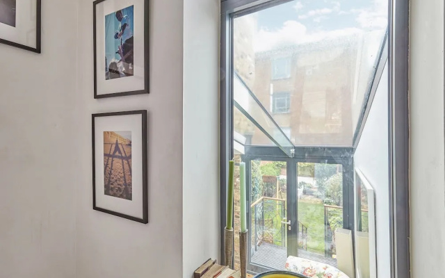 Stylish Family home near Camden