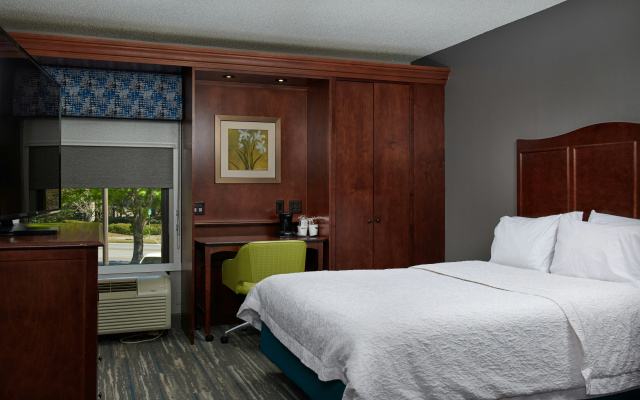 Hampton Inn Atlanta NW Cumberland