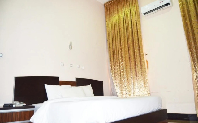 Harmonia Hotel
