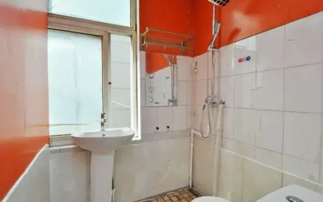 Linyi Donglai Hotel