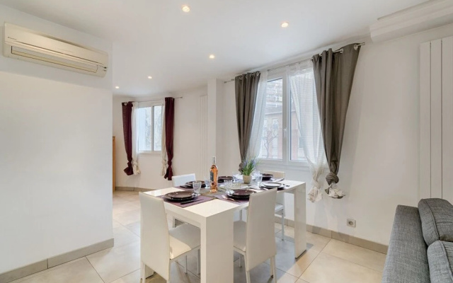 4-room Apartment at the Crossroads Marseille Life