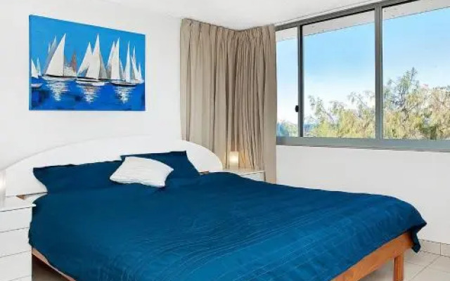 Monterey Lodge Unit 10, 27 Warne Terrace. Kings Beach