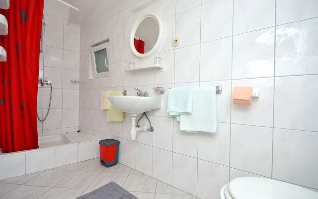 Apartment Mira