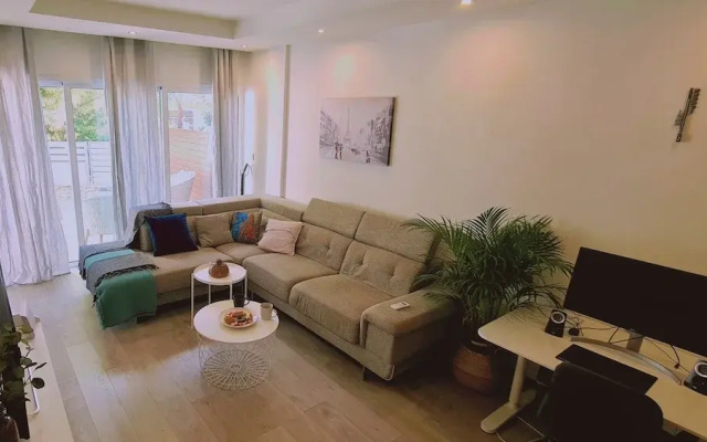 Downtown Retreat by STAY Bnb