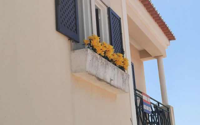 Beach and Mountain Apartment Lisboa / Sesimbra