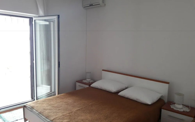 Apartments Metajna X