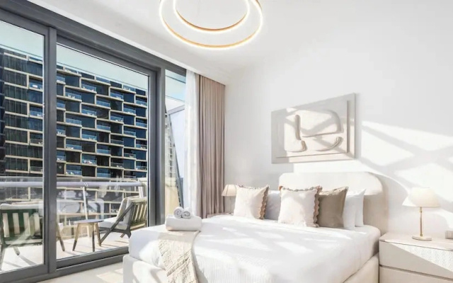 LUX  The Burj Vista Suite