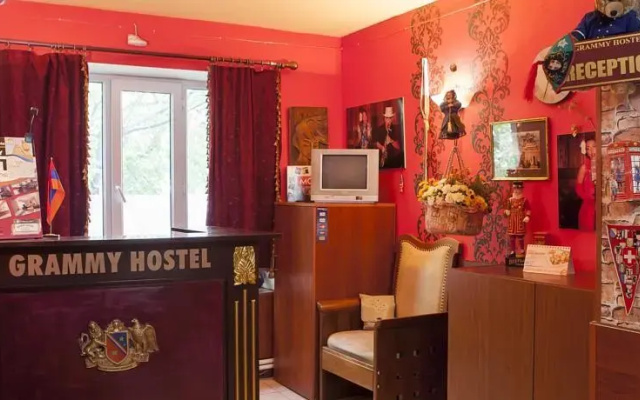B&B Grammy Hostel