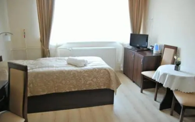 Solanki Medical SPA