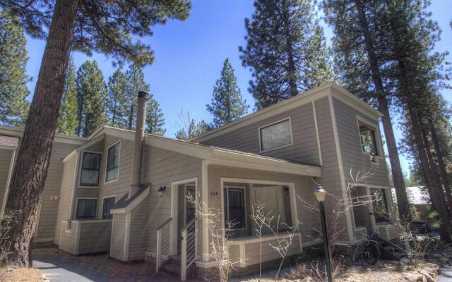 Great Forest Pines 3 Br Condo By Redawning North Lake Tahoe - 