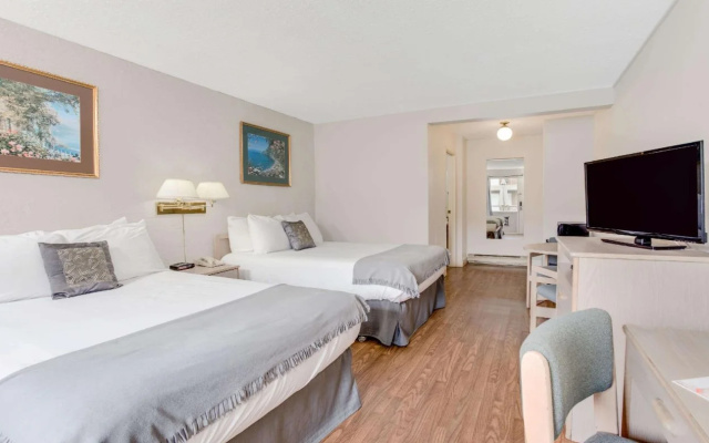 Howard Johnson Inn Enderby
