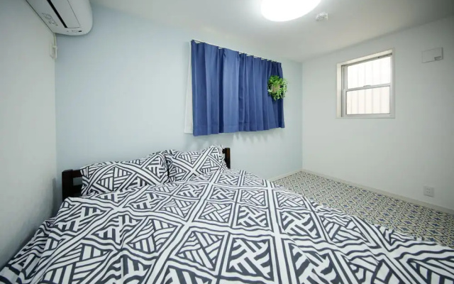 Higashi-Rokugo House WHITE by Tranova