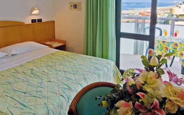 Little Hotel