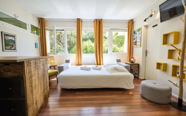 Cabana beach Golf and Pool by GuestReady