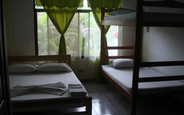 Hostal Hippilandia - Hostel