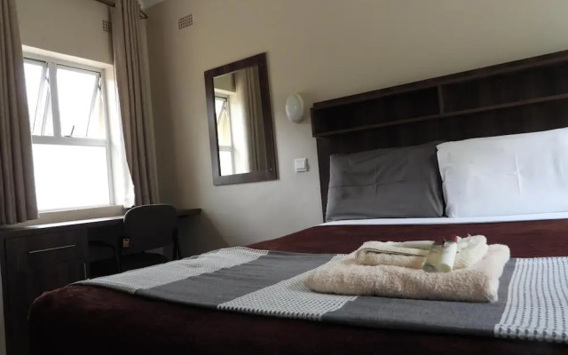 2 Bed Apartment With Ensuite Kitchenette- 2071