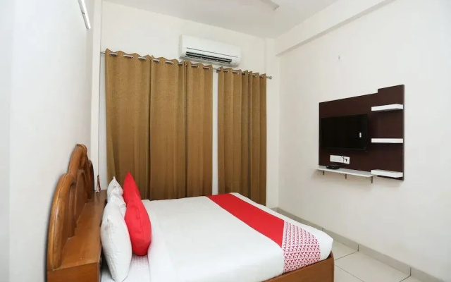 Saharan's Homes By OYO Rooms