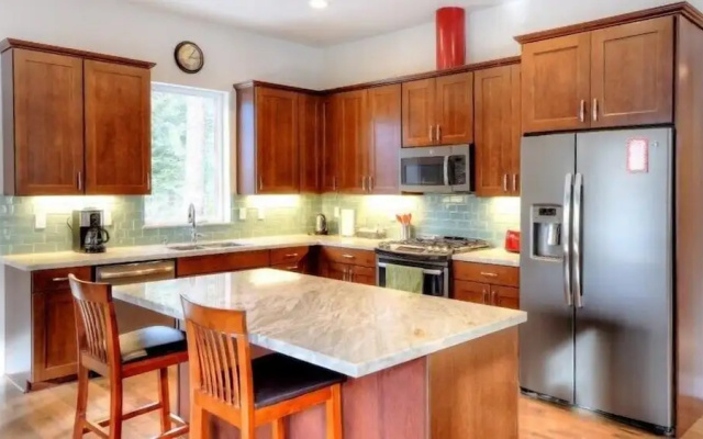 Scenic Wonders Eureka 3 Bedrooms