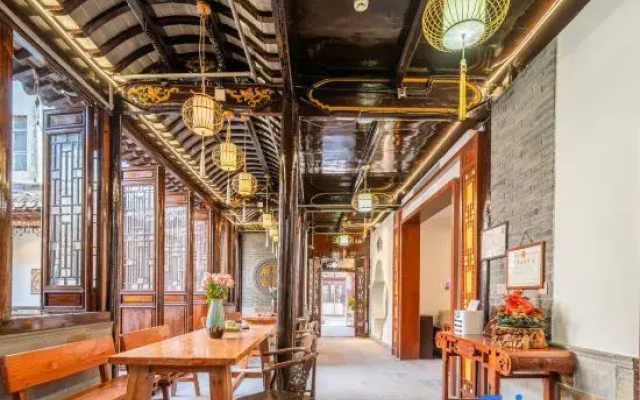 Floral Hotel · Rainview Pavilion hotel (Zhouzhuang)