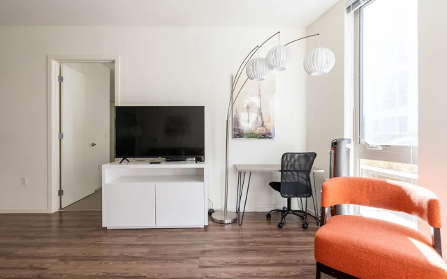 Sophari Isle: Mercer Island Apartments