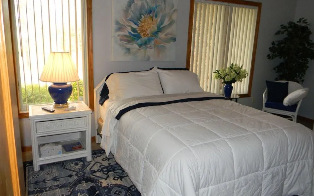 Jordan Lake B & B