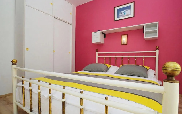 House Adrijana