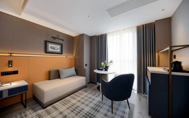 Days Inn By Wyndham Zhengzhou Xinzheng Airport