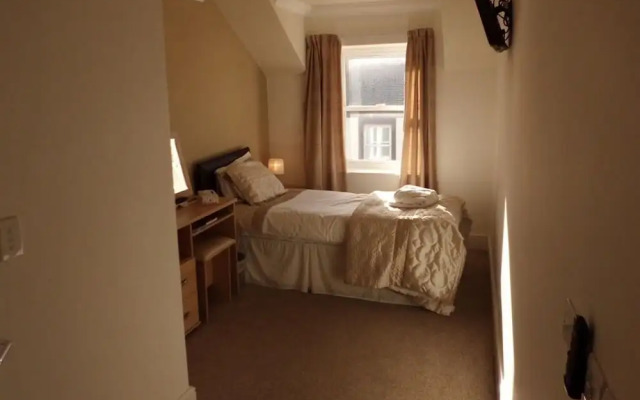 The Golden Lion Hotel