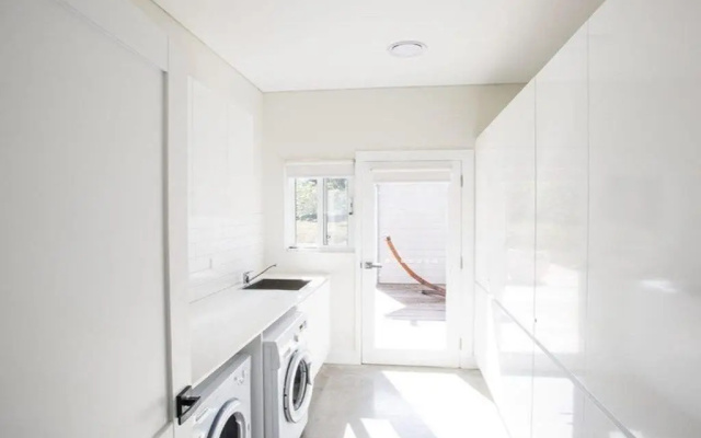 Amaroo - modern, luxurious and chic