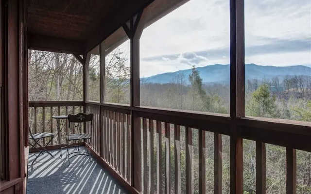 Annie's Smoky View by Jackson Mountain Rentals