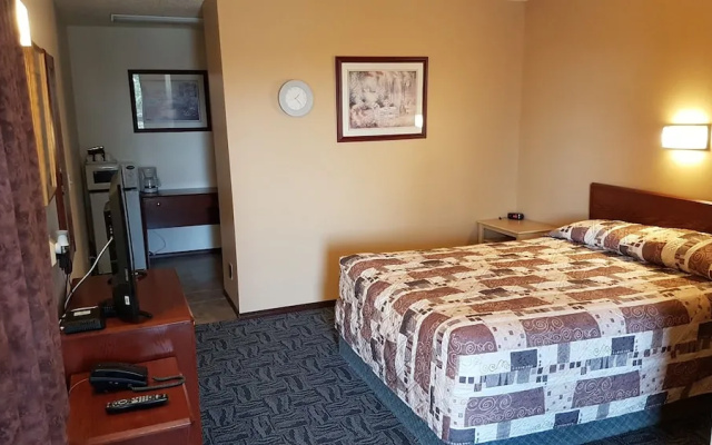 Golden West Motor Inn