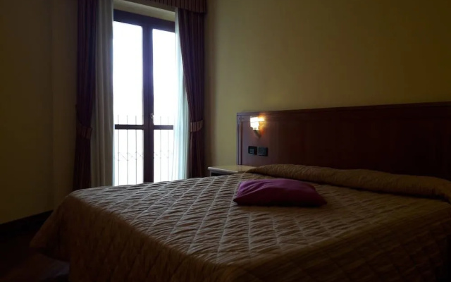 Hotel Miralago