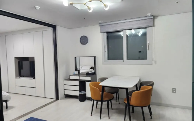Seomun Residence Hotel