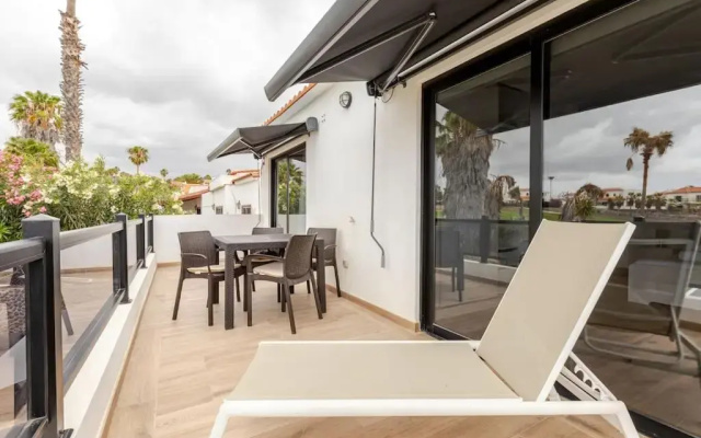 Apartamento en complejo residencial con piscina