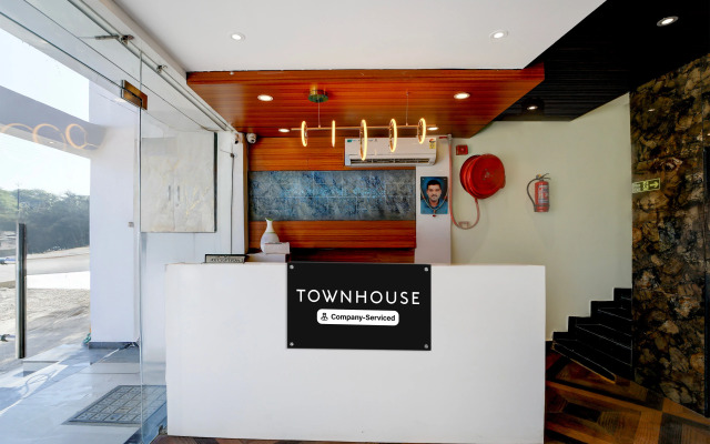 Townhouse Mahamrityunjay Dwar Ujjain