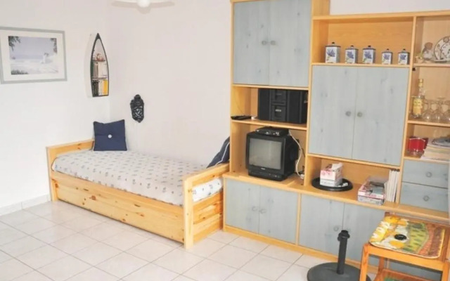 Appartement Sète, 2 Pièces, 4 Personnes - Fr-1-338-98