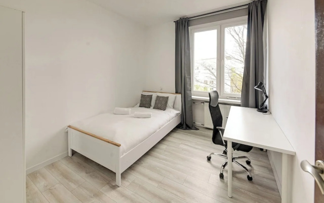 RentPlanet - Apartament przy pl Legionów