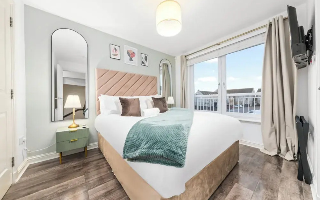 Urban Elegance 5-Bed Glasgow Home