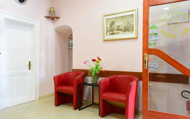 Hotel Kastel 1700