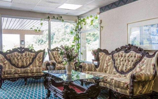 Rodeway Inn