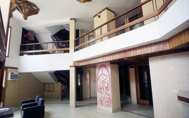 OYO 16806 Hotel Mansar