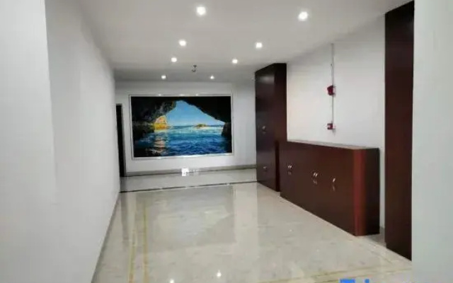 Kaixuan Business Hotel (Danzhou Nada)