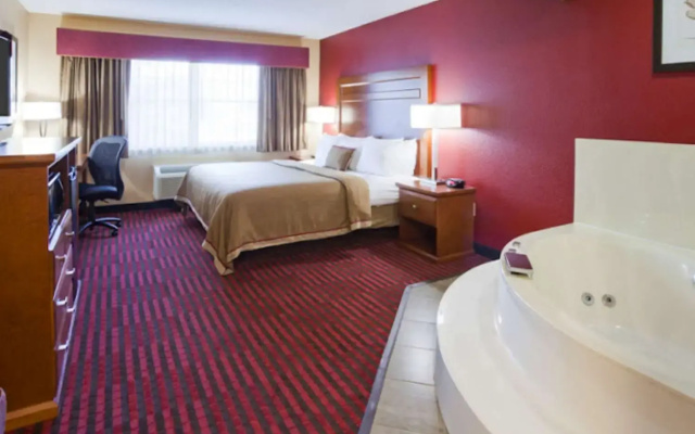 Quality Inn & Suites Stillwater