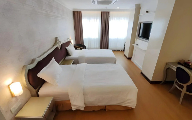 RC Hotel