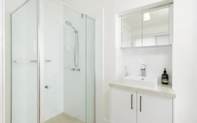 Living in Luxury - Central & Sophisticated