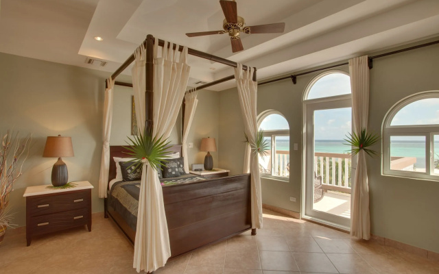 Grand Caribe Belize