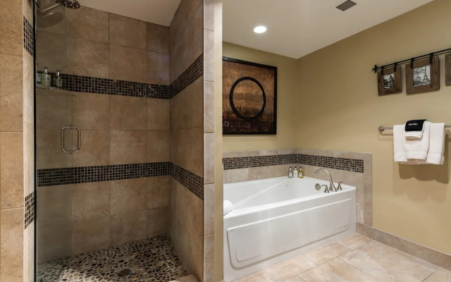 Sun Queen Suite